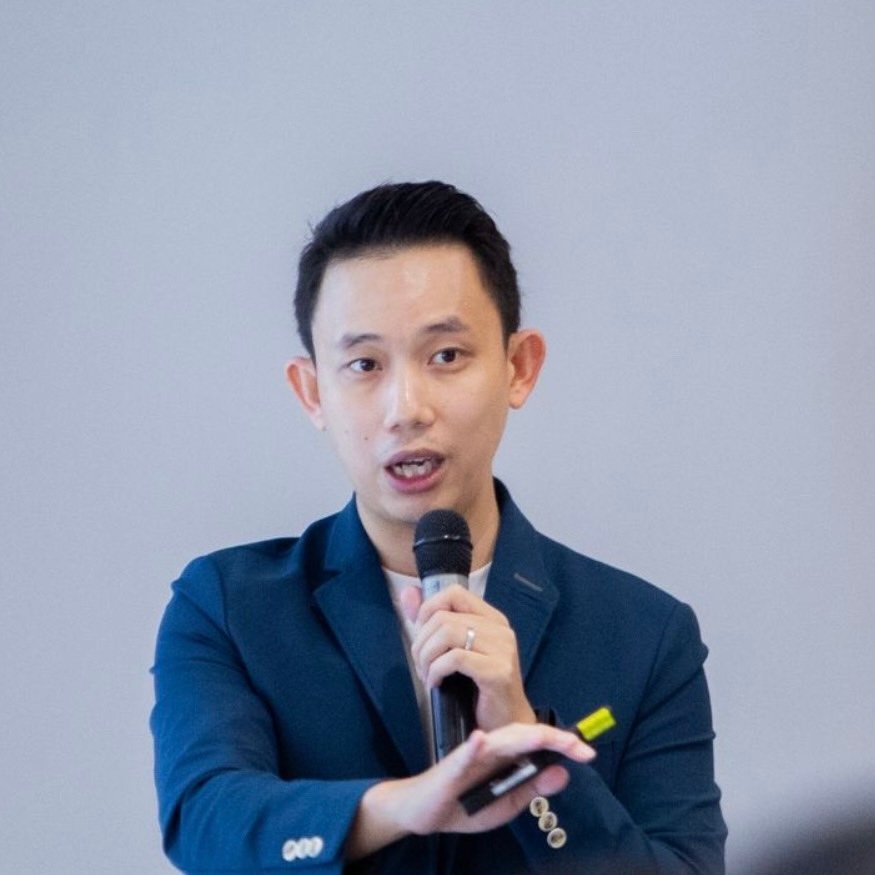 คุณสรกฤช อ้นมณี (ยศ)